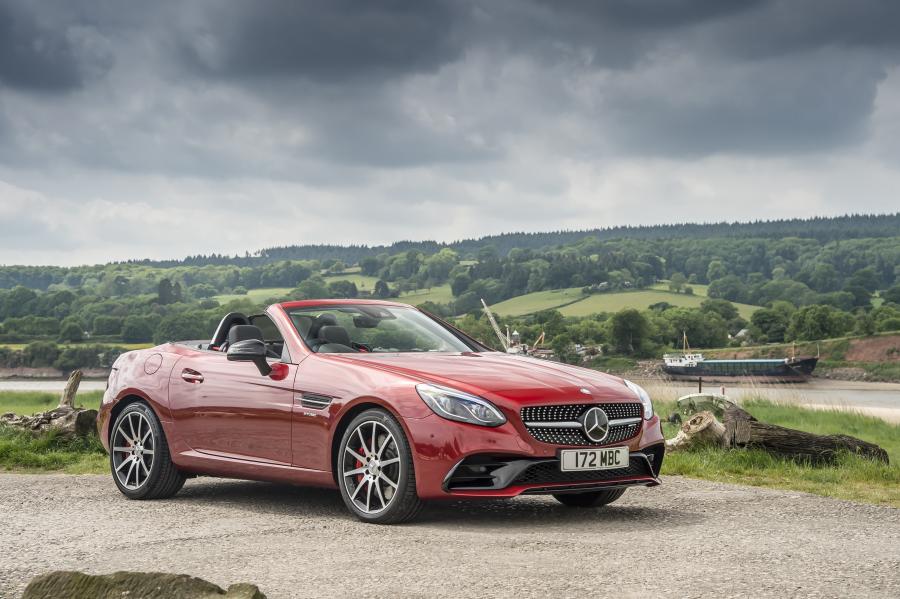  Mercedes-AMG SLC43 2016 года  (UK) (фото 23 из 30)